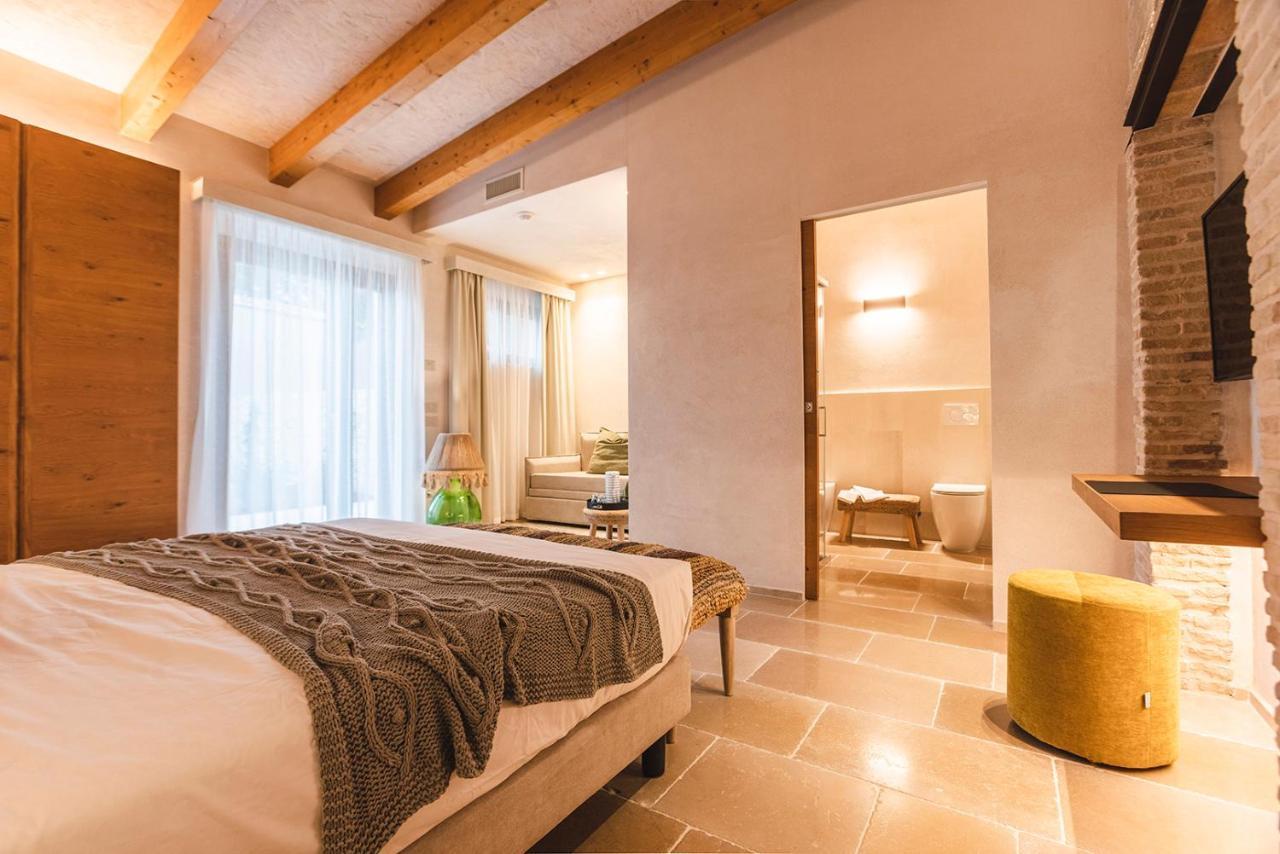 Borgo Vinceri Villa ลูเชรา ภายนอก รูปภาพ